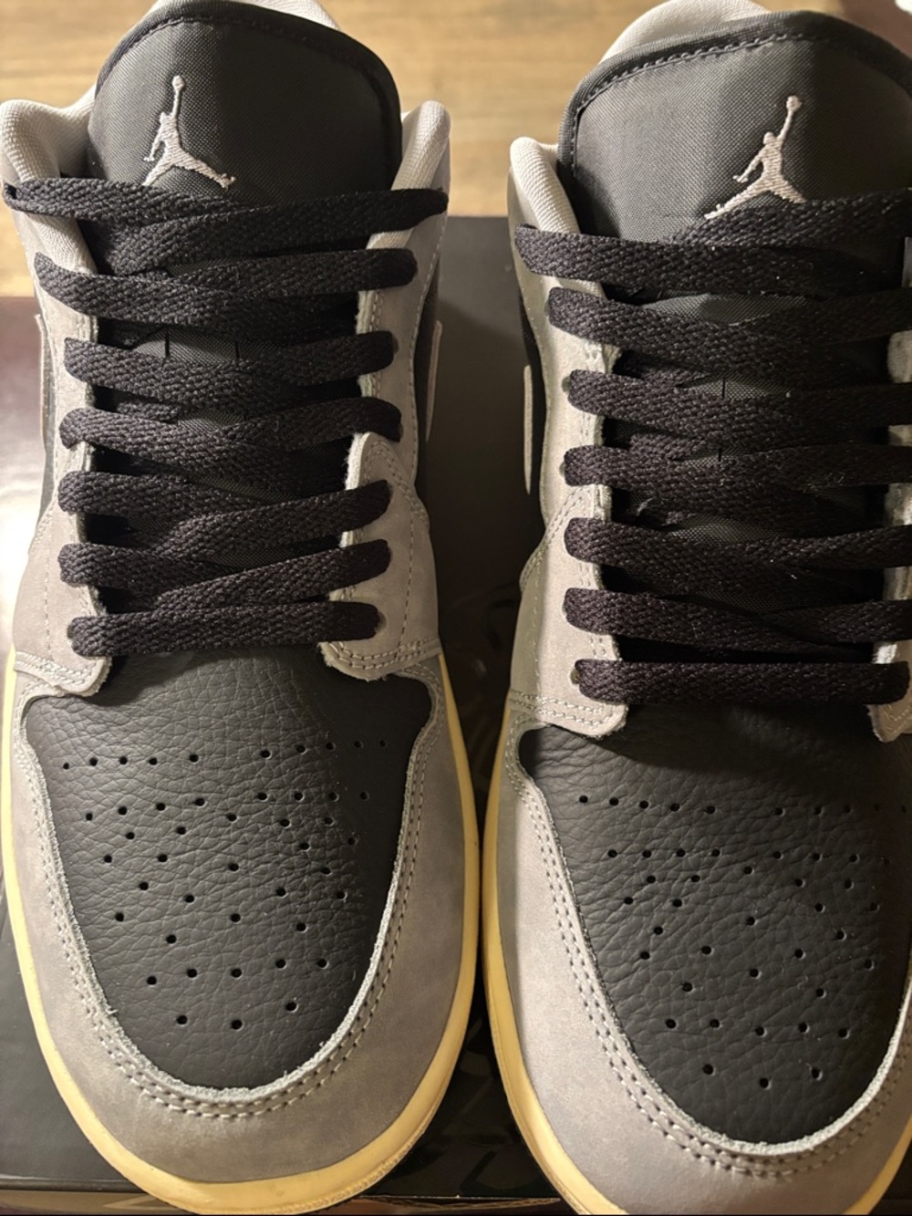Jordan Men’s Gray and Black Low-Top Sneakers with Cream Midsole Brand New 10.5